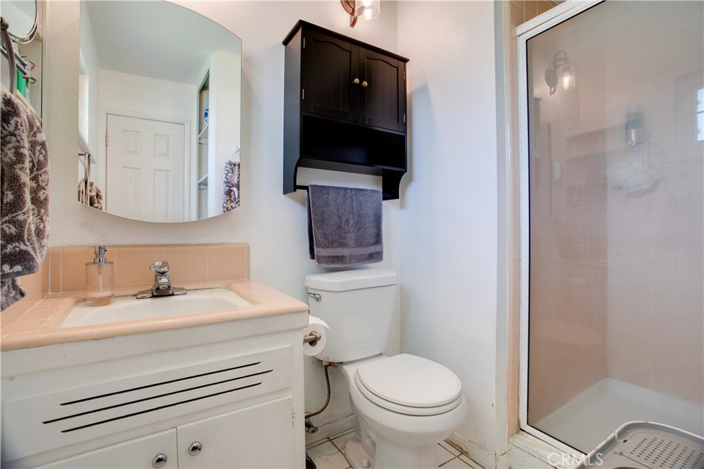 1104 East 41st Street Property Photo 22