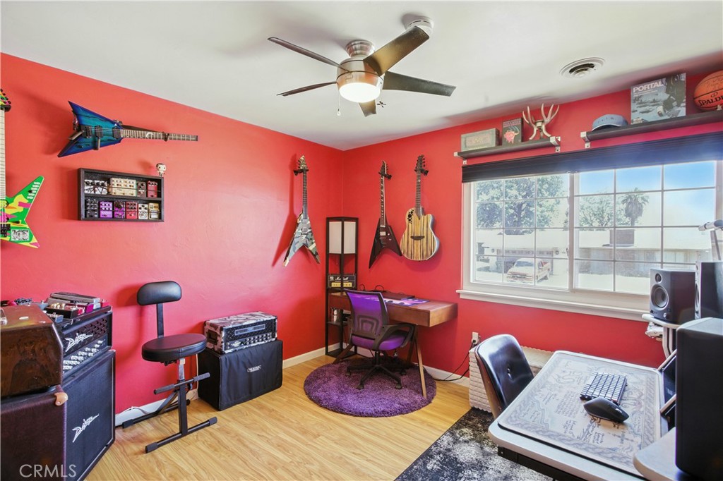 1104 East 41st Street Property Photo 27