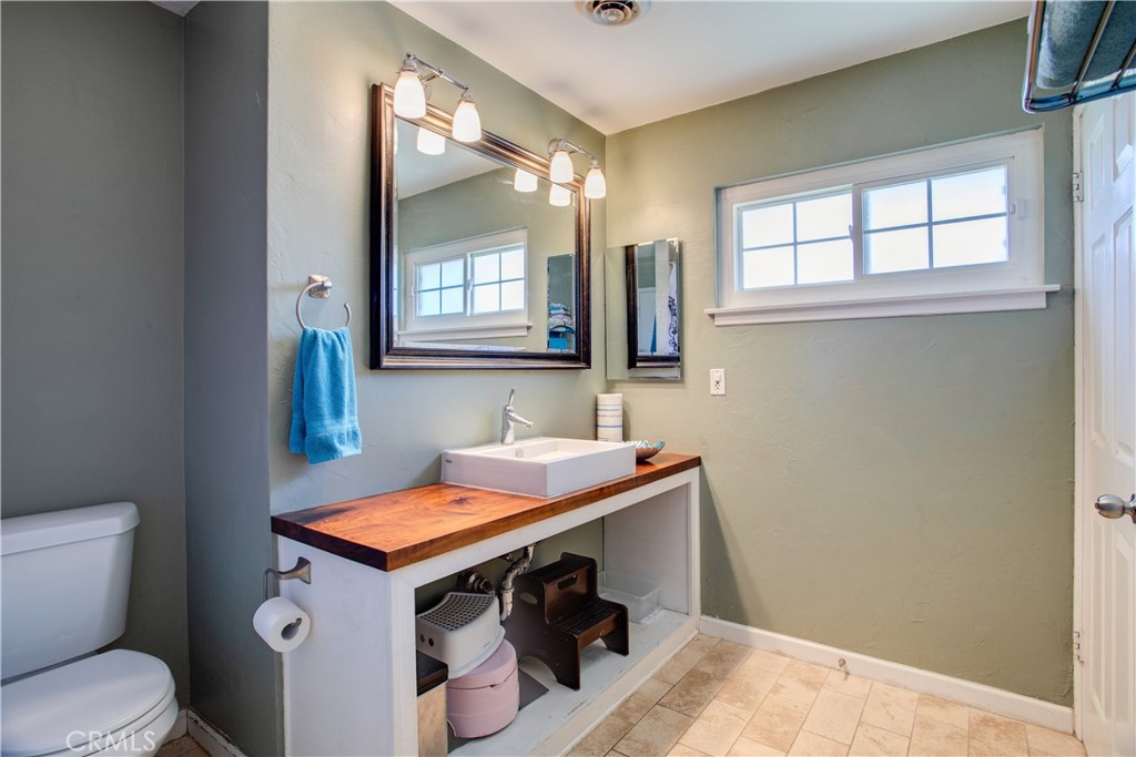 1104 East 41st Street Property Photo 30