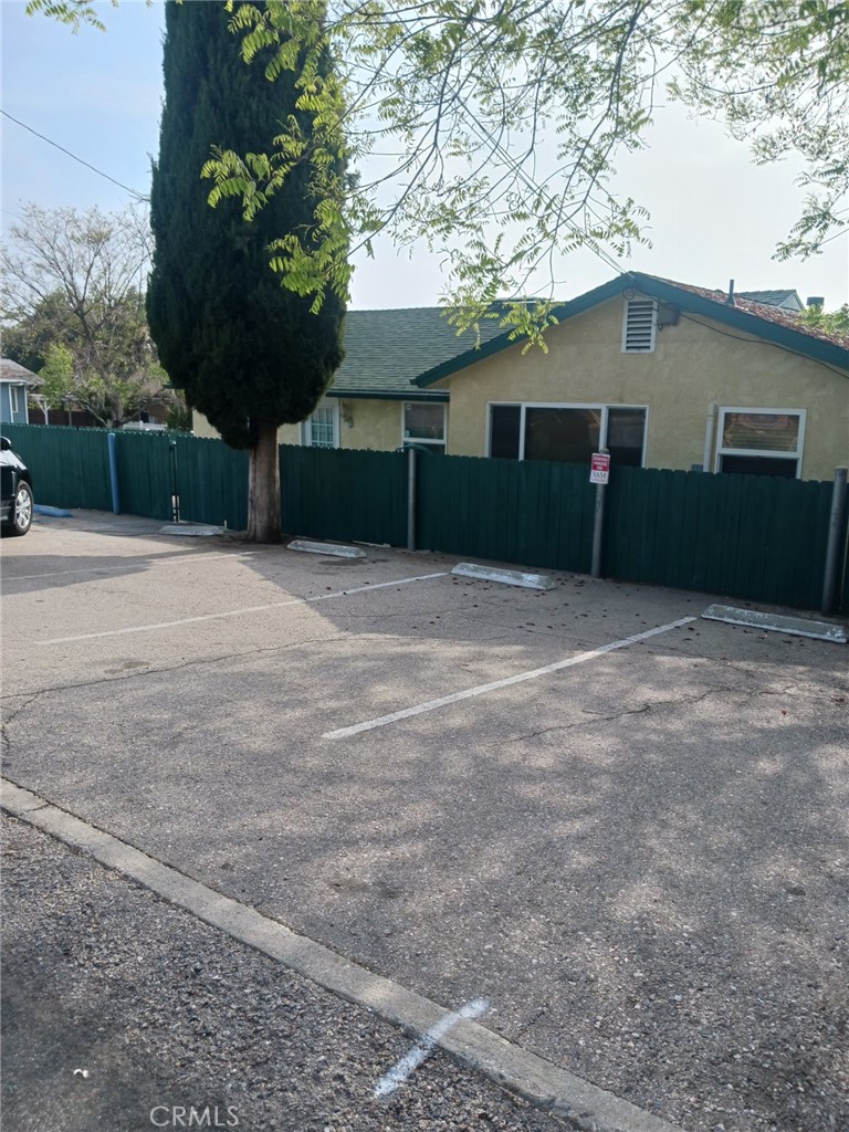 12142 Bryant Property Photo