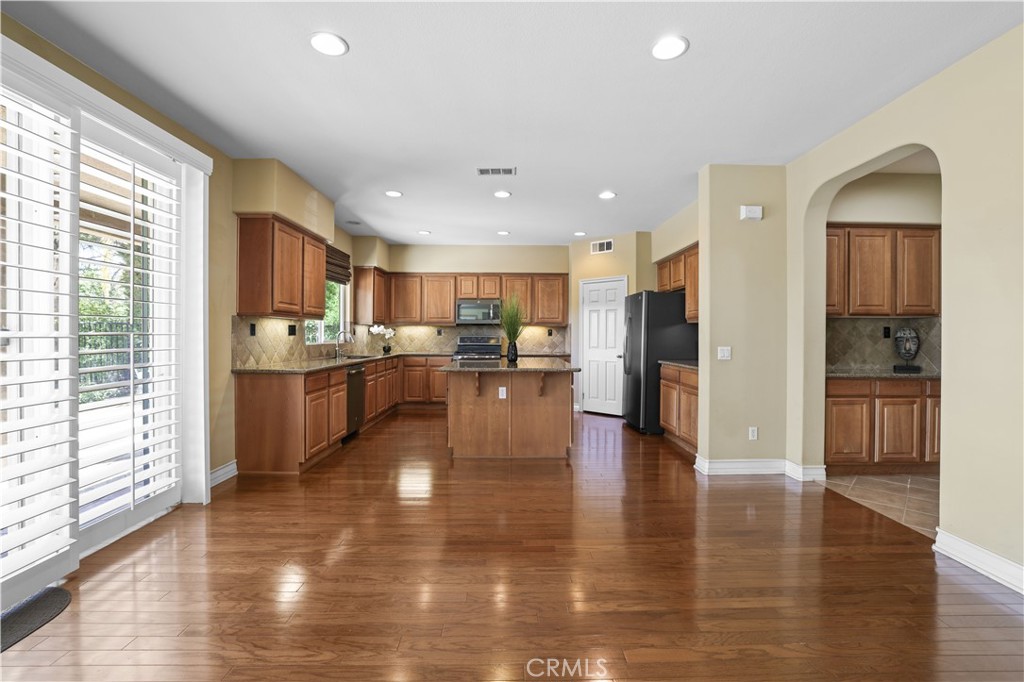 35107 Hogan Drive Property Photo 12