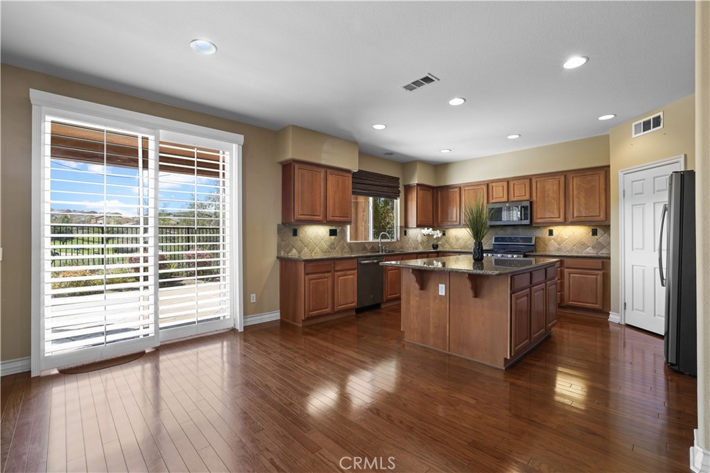 35107 Hogan Drive Property Photo 13