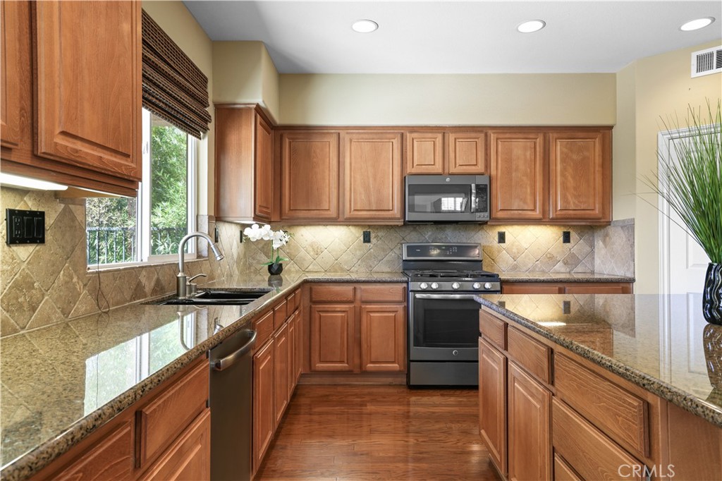 35107 Hogan Drive Property Photo 14
