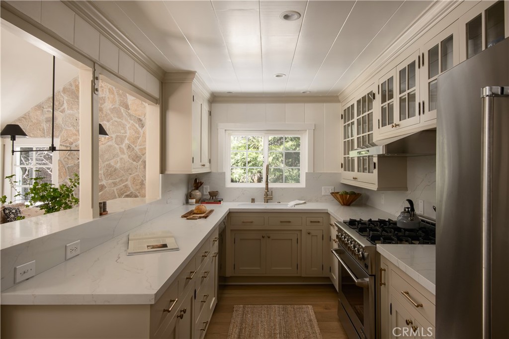 920 Oak Road Property Photo 8