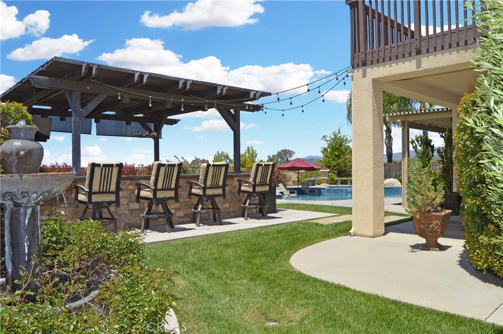 13622 Canyon Crest Road Property Photo 2