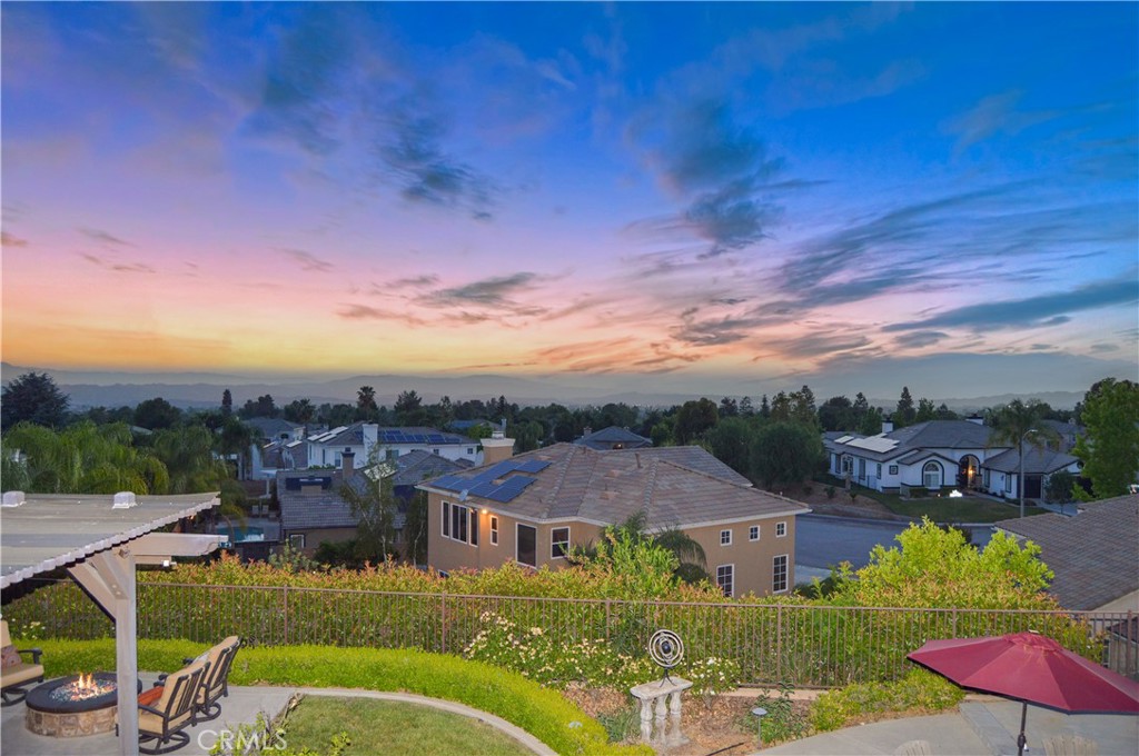 13622 Canyon Crest Road Property Photo 4