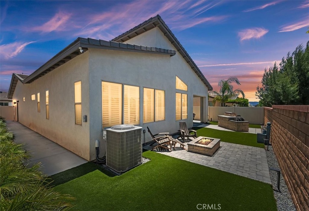 1545 Winding Sun Drive Property Photo 28