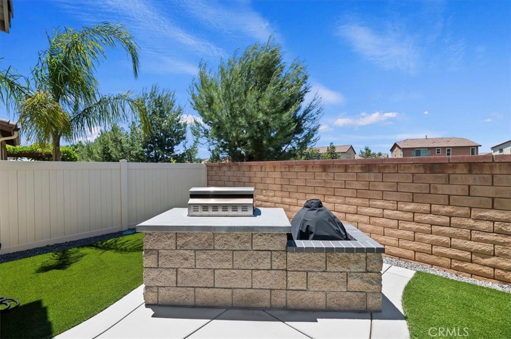 1545 Winding Sun Drive Property Photo 32