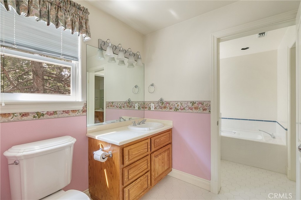 109 S Fairway Drive Property Photo 32