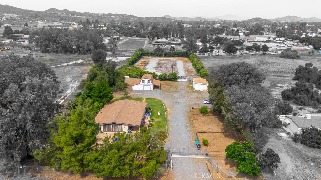 33255 Zeiders Road Property Photo 2