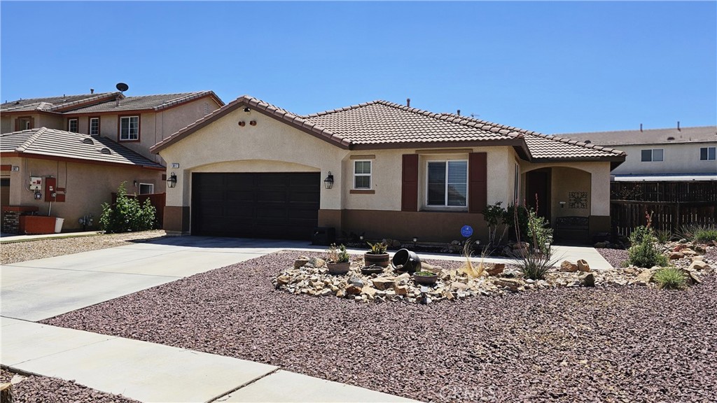 13817 Grant Way Property Photo 1