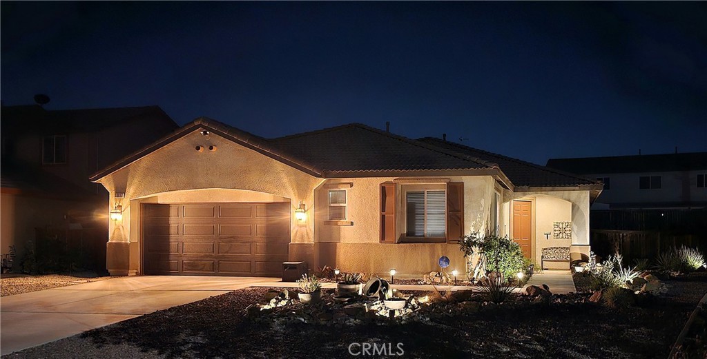 13817 Grant Way Property Photo 2