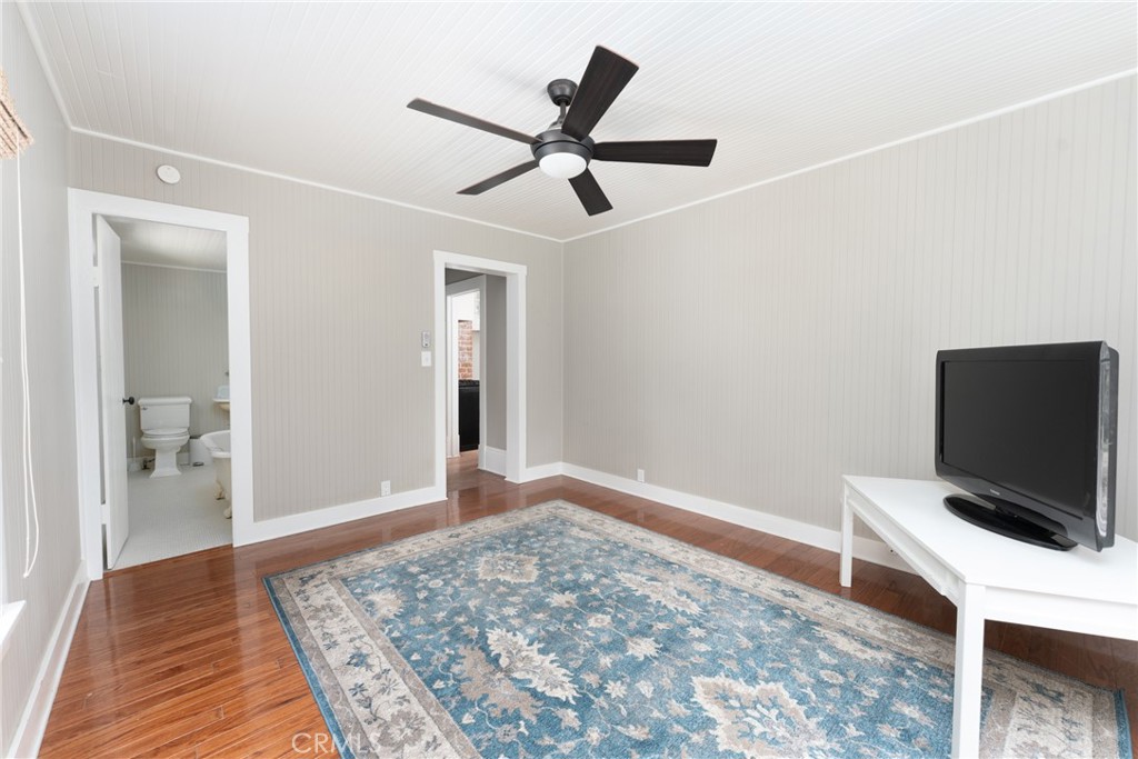16 Campbell Avenue Property Photo 29