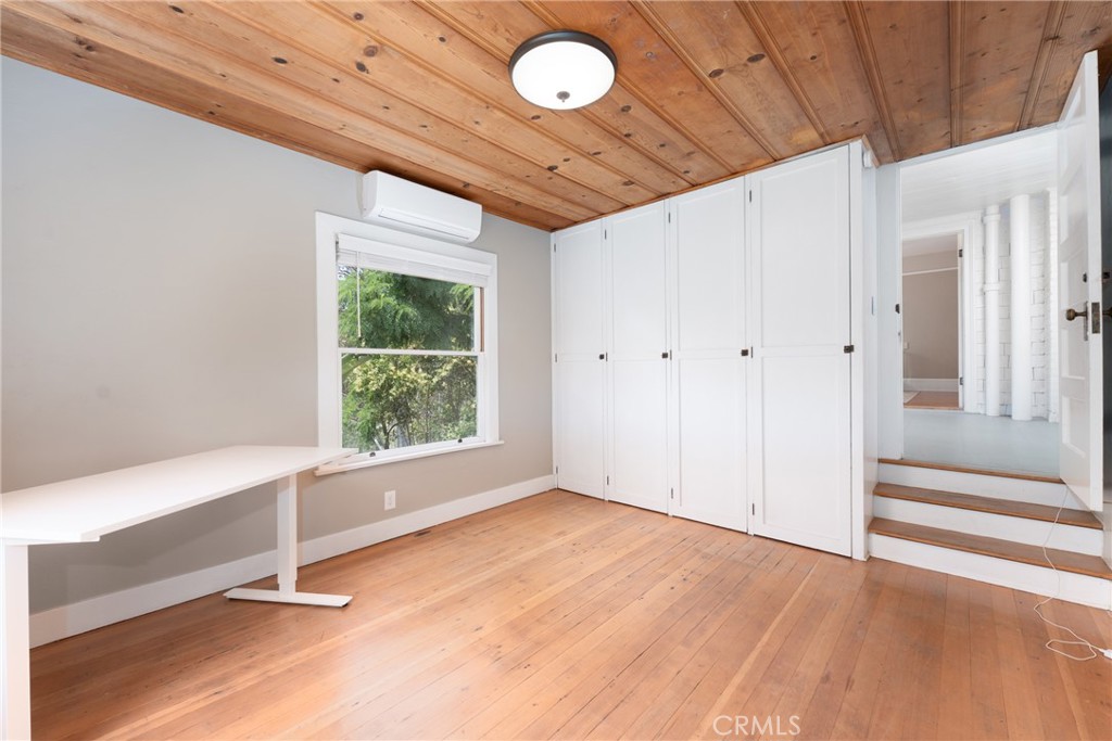 16 Campbell Avenue Property Photo 49