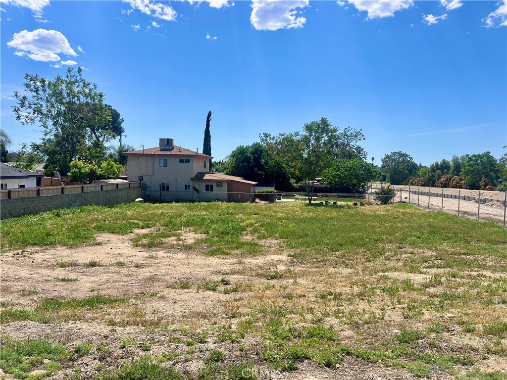 12858 13th Street Property Photo 3