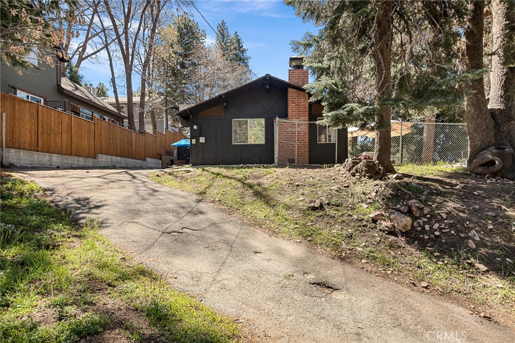 2511 Catalina Drive Property Photo 2