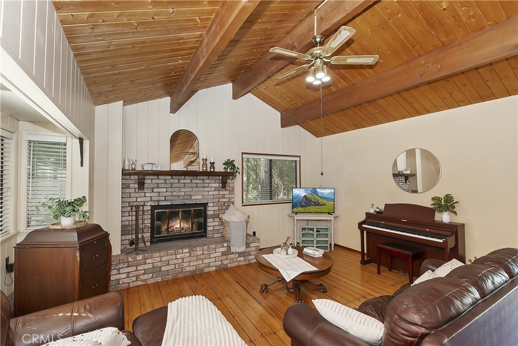 1027 Nesthorn Drive Property Photo 2