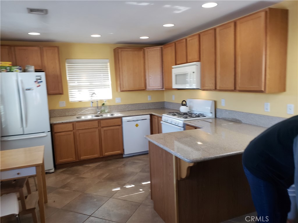 45385 5th Street Property Photo 7