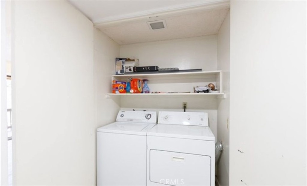 872 Sierra Vista Drive 10 Property Photo 22