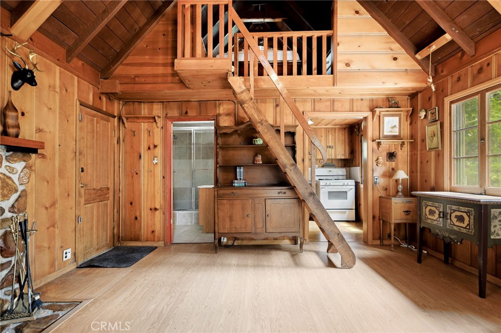 27036 State Highway 189 Property Image