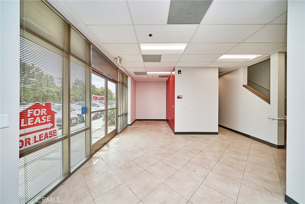 1175 Warner Avenue Property Photo 6