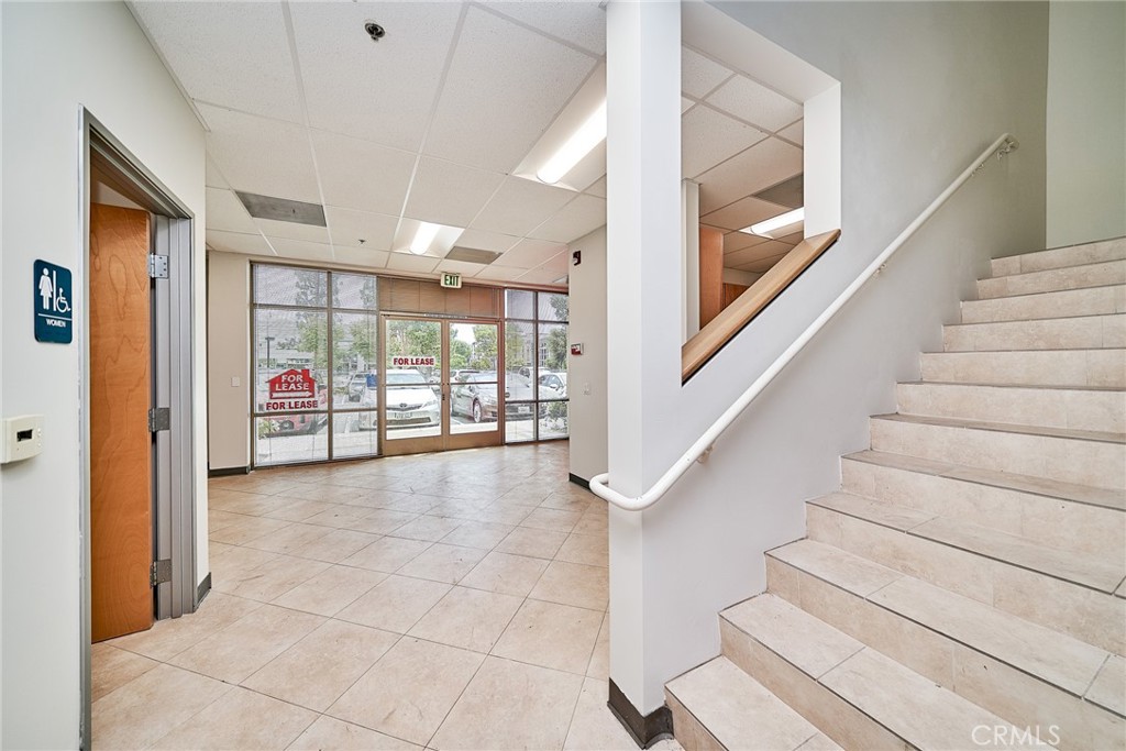 1175 Warner Avenue Property Photo 9