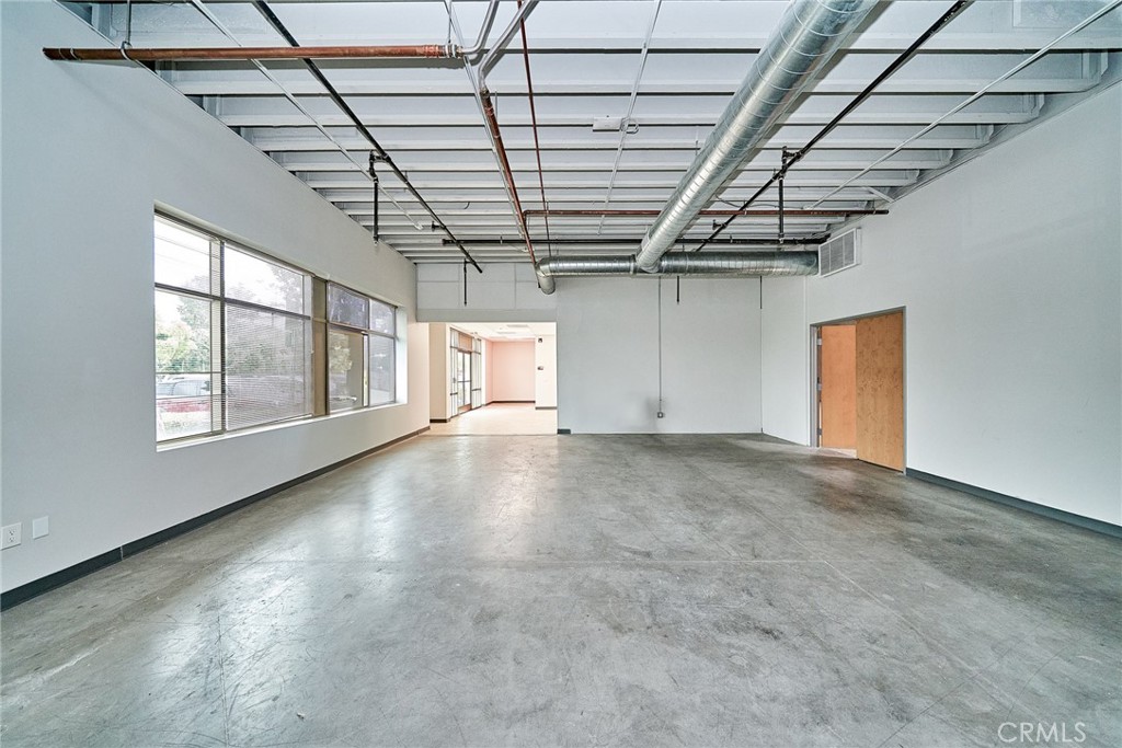 1175 Warner Avenue Property Photo 12