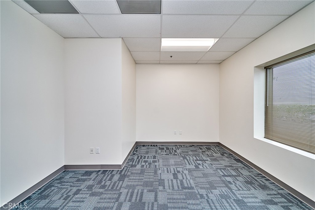 1175 Warner Avenue Property Photo 32