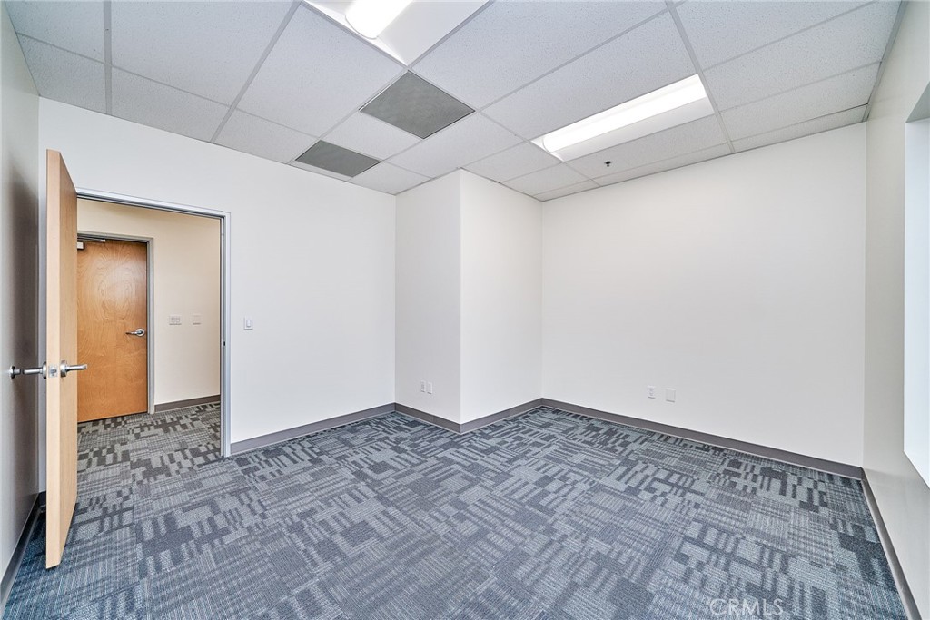 1175 Warner Avenue Property Photo 33