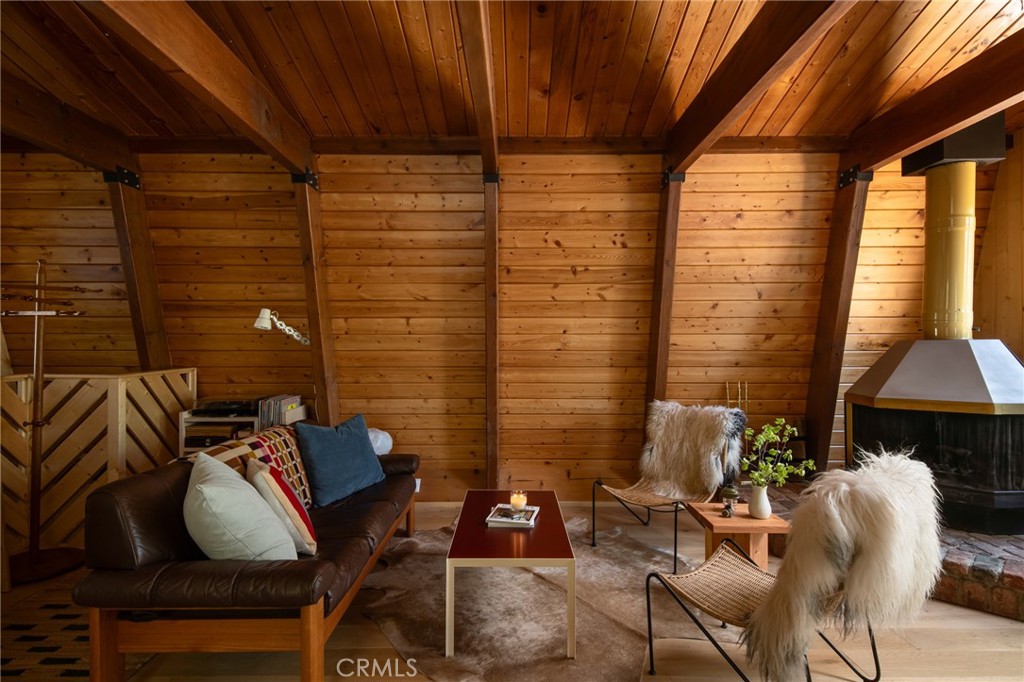 26486 Forest Lane Property Photo 8