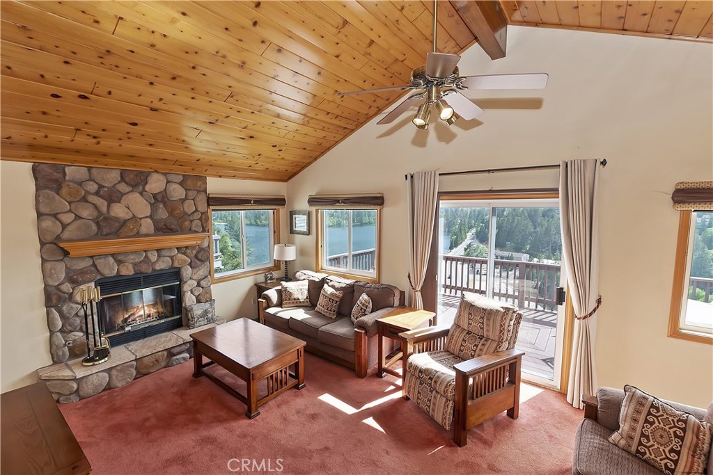 262 Delle Drive Property Photo 10