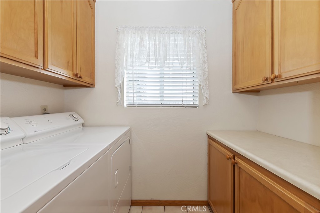 262 Delle Drive Property Photo 33