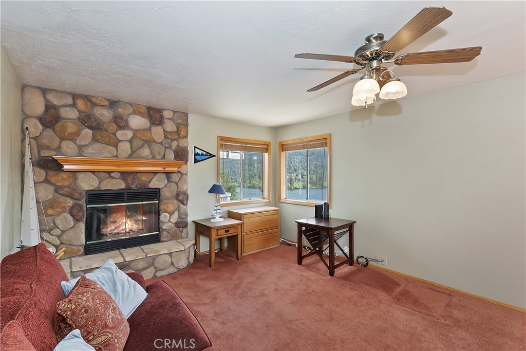 262 Delle Drive Property Photo 36