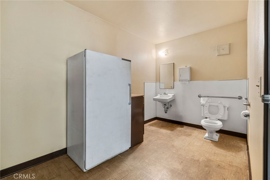 7146 Santa Fe Avenue E Property Photo 23