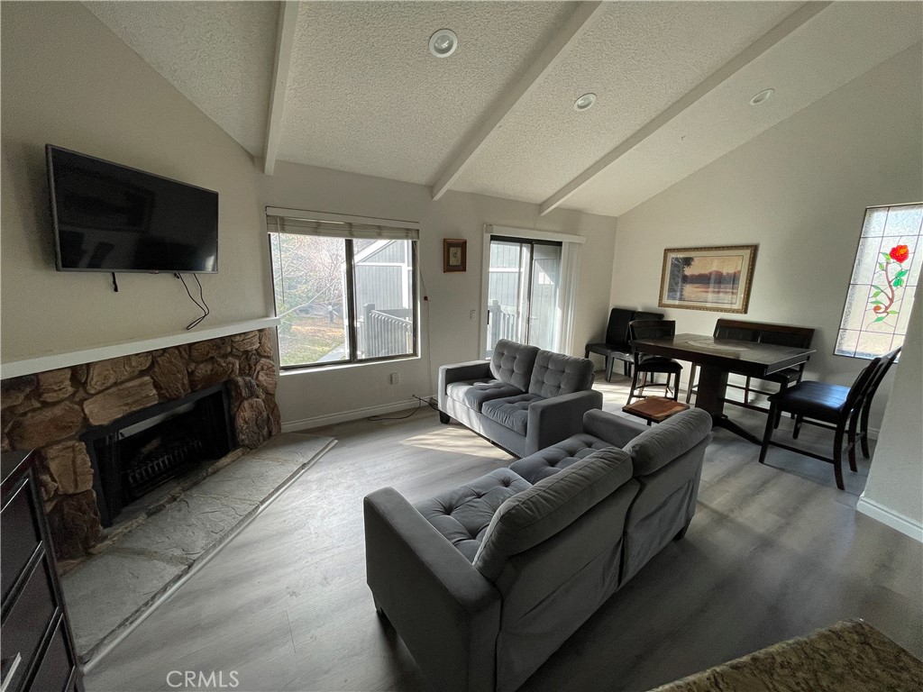 760 Blue Jay Road 44 Property Photo 3
