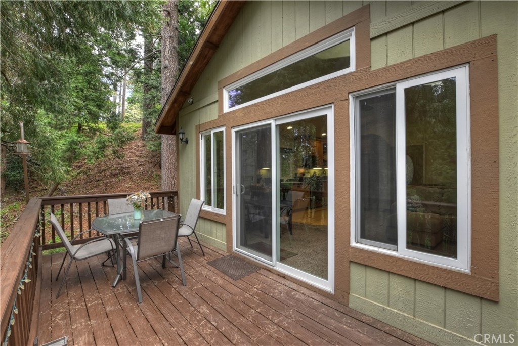 23776 Lakeview Drive Property Photo 1