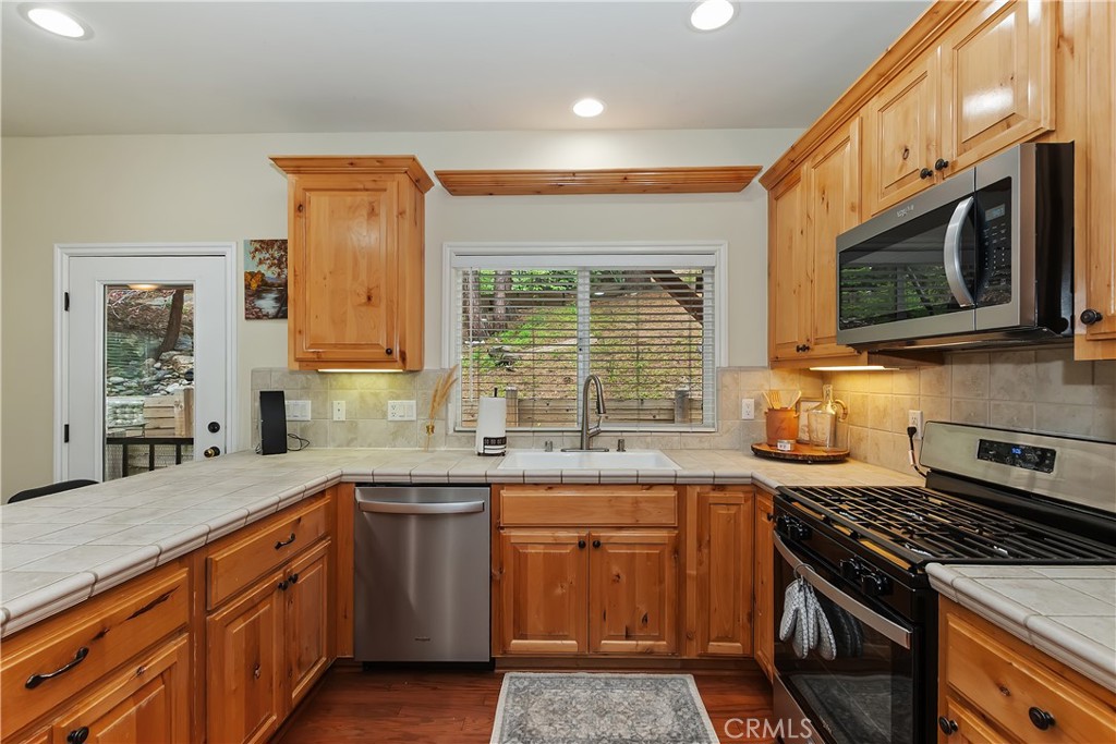 28589 Shenandoah Drive Property Photo 9