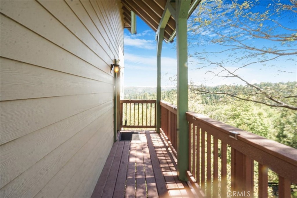 1033 Nadelhorn Drive Property Photo 7