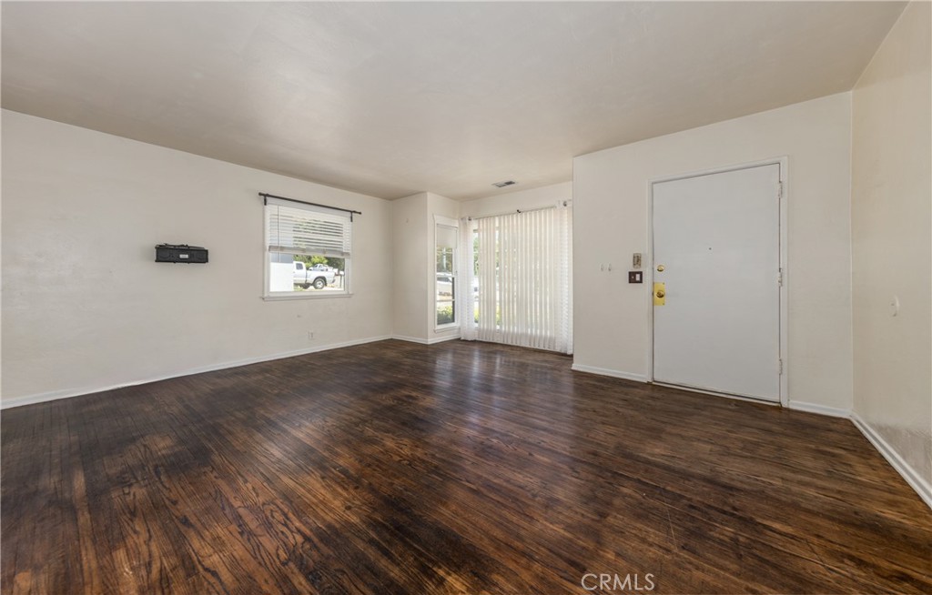 35354 Avenue A Property Photo 5
