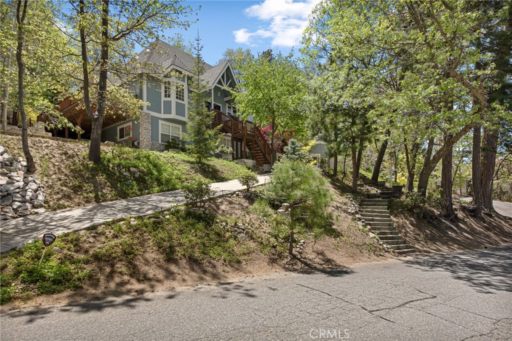 28537 North Shore Road Property Photo