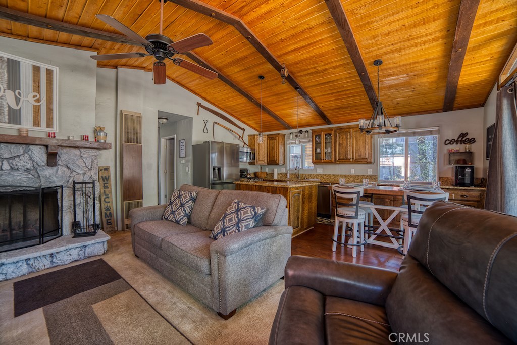 1150 Pine Ridge Lane Property Photo 6