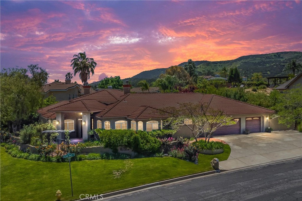 34879 Olive Tree Lane Property Photo 1