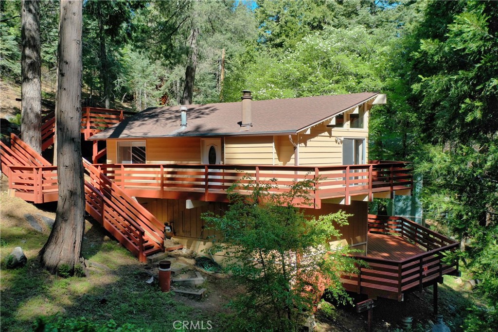 26258 Lake Forest Drive Property Photo 1