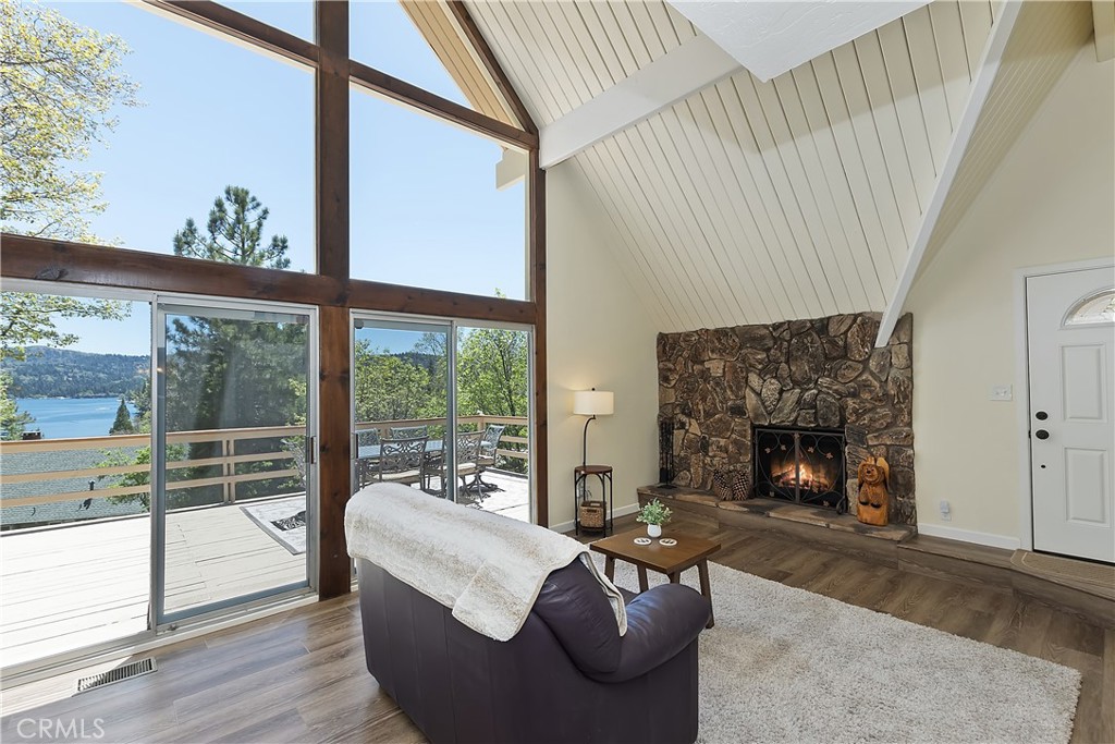 27559 North Bay Property Photo 1