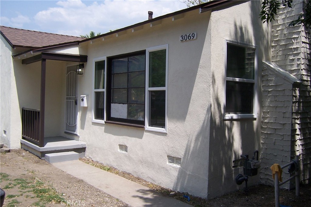 3069 N F Street Property Photo 1