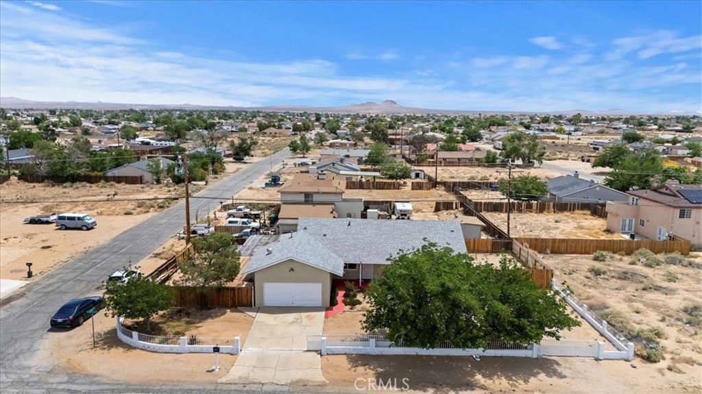 20548 Neuralia Road Property Photo 2