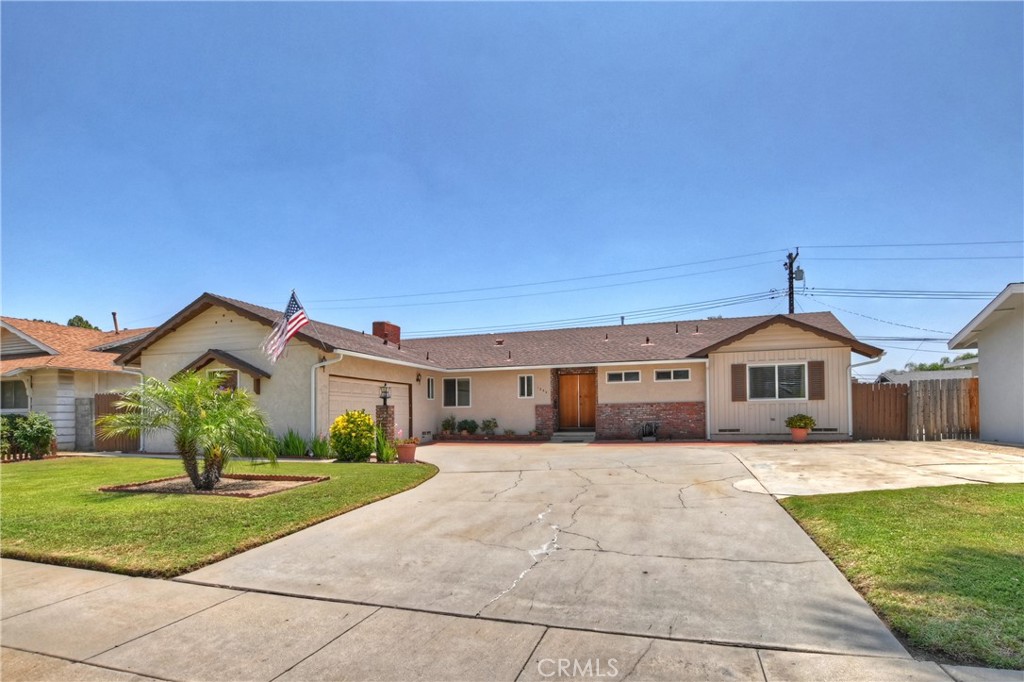 1255 E 25th Street Property Photo 1