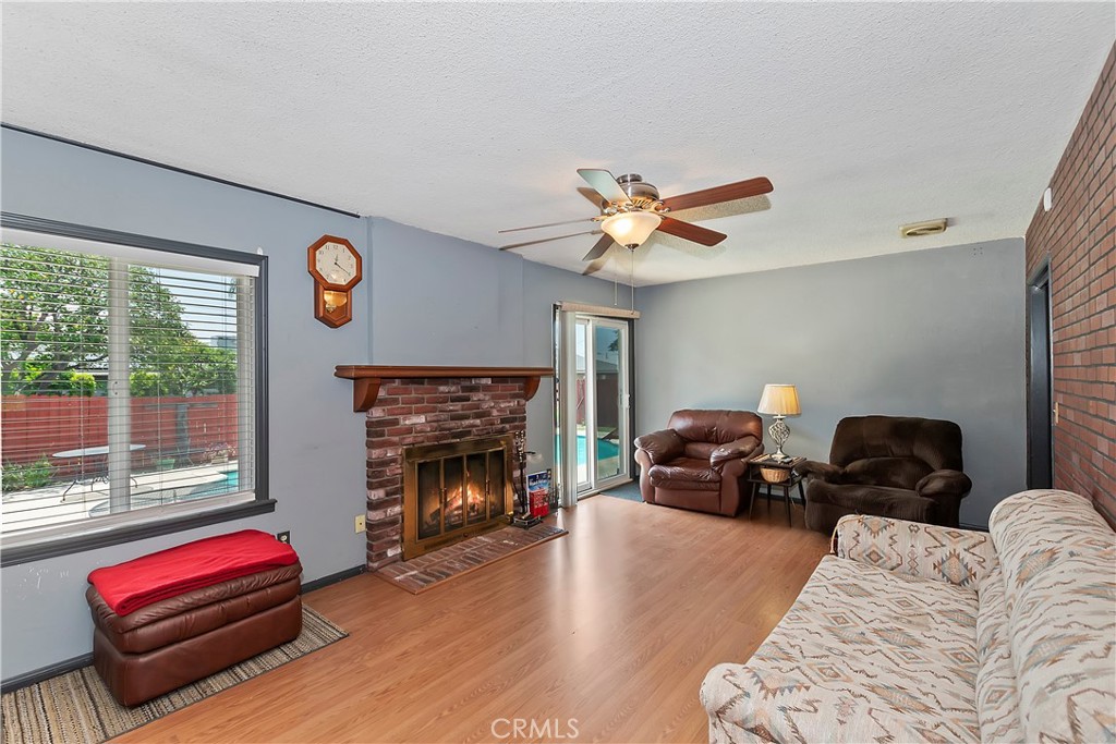 1255 E 25th Street Property Photo 11
