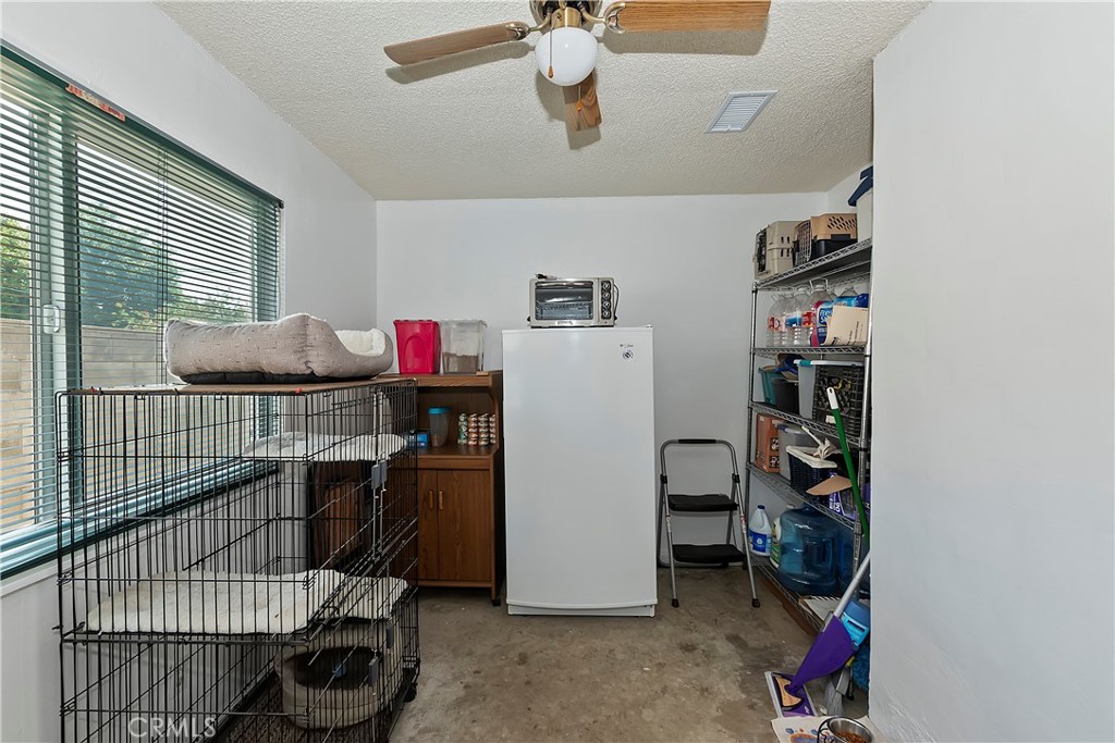 1255 E 25th Street Property Photo 19