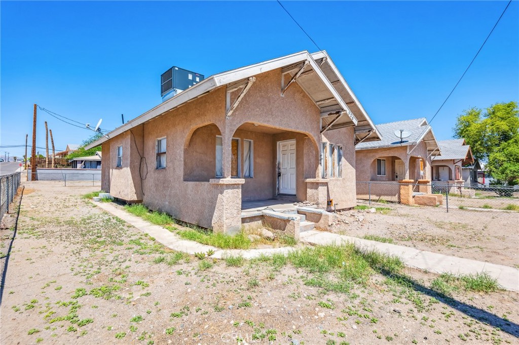 518 A Street Property Photo 6